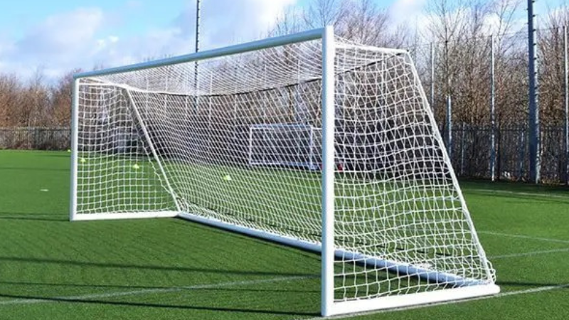 Chọn lưới khung thành chuẩn cho sân bóng - Soha Football