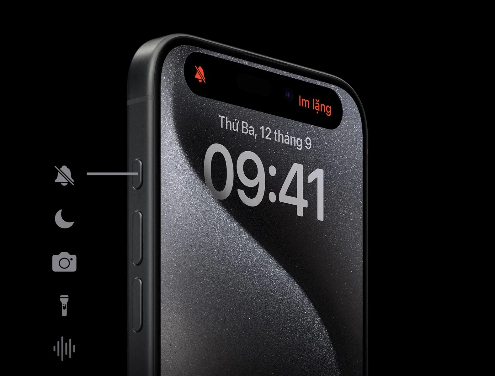 iPhone 15 Pro Max được trang bị nút Action mới. Nguồn ảnh: Apple