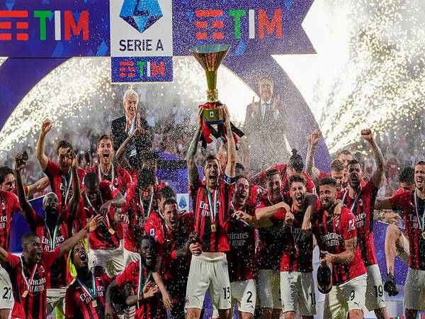 AC Milan: Huyền thoại đỏ đen của bóng đá Ý